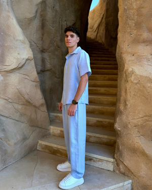 Aero Set in Cloud Blue - طقم كتان أزرق سماوي صيفي رجالي، منظر أمامي